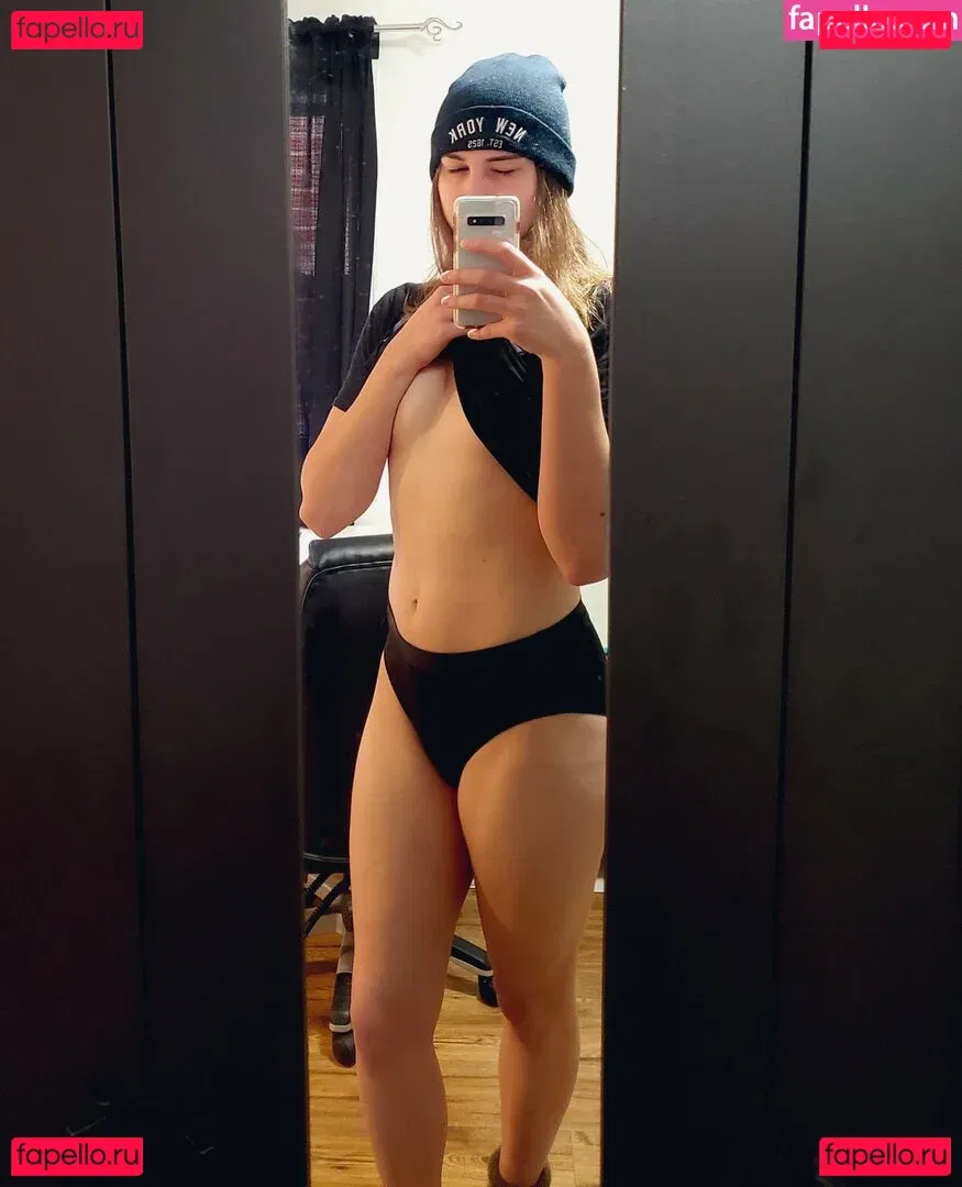 ohlivvyah Onlyfans Photo Gallery 