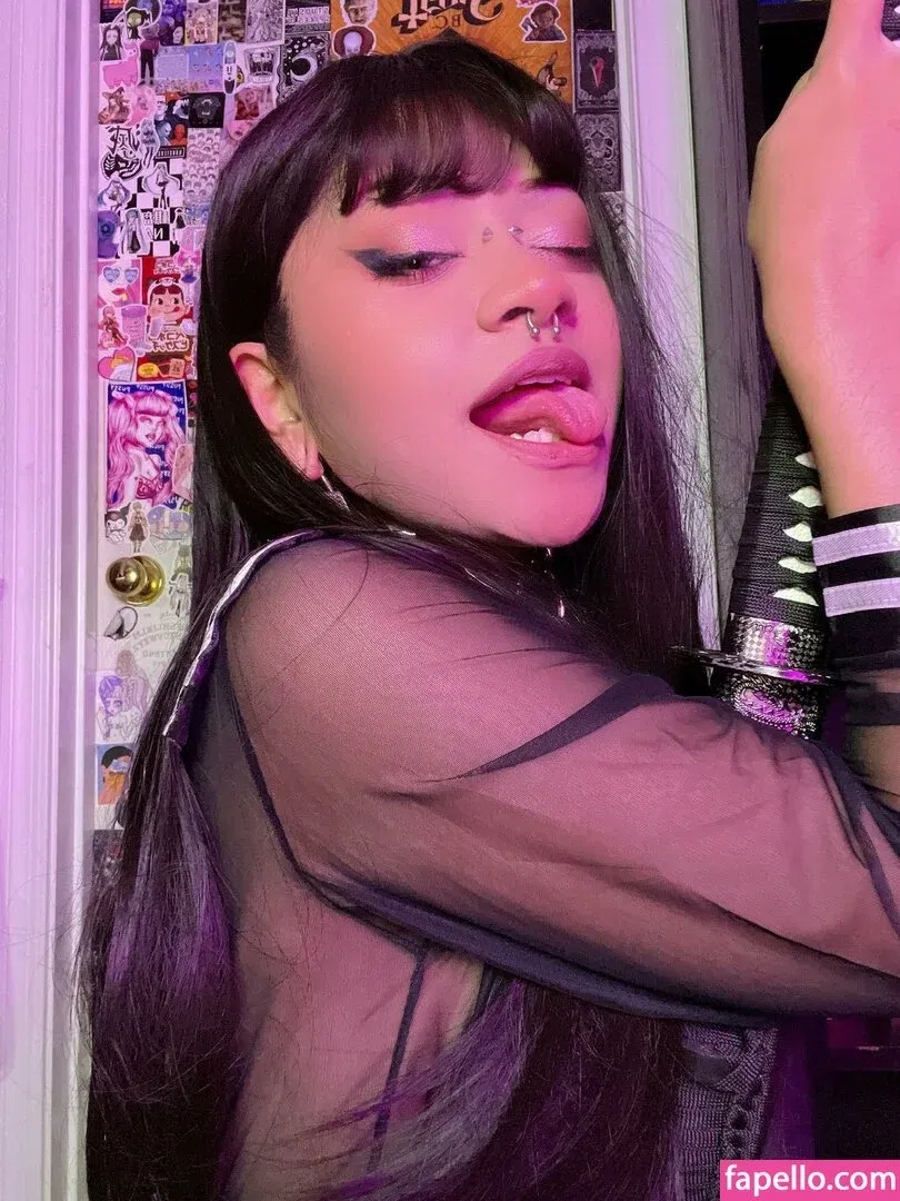 Distortedeyes Onlyfans Photo Gallery 