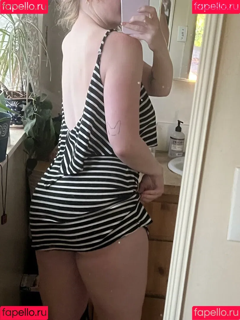 ivypearl42069 Onlyfans Photo Gallery 