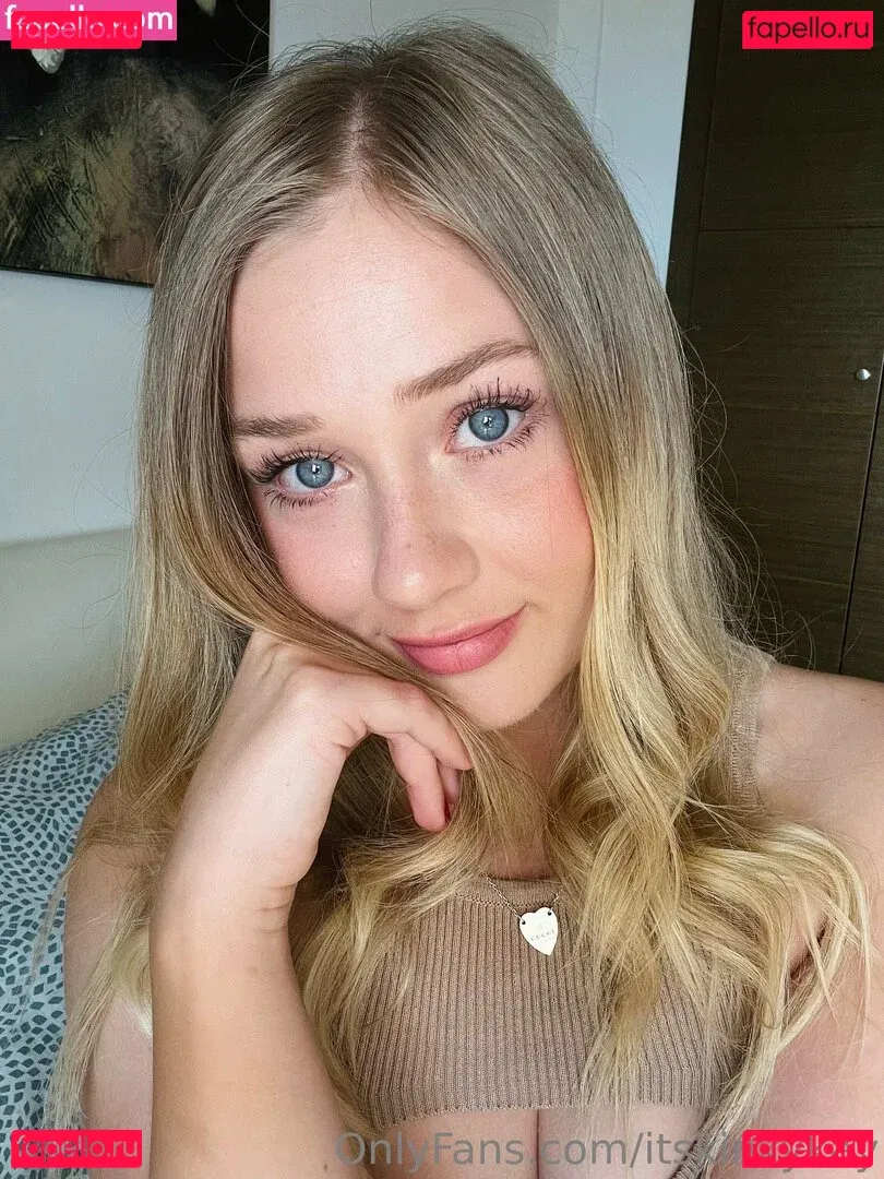 itskinkykay Onlyfans Photo Gallery 