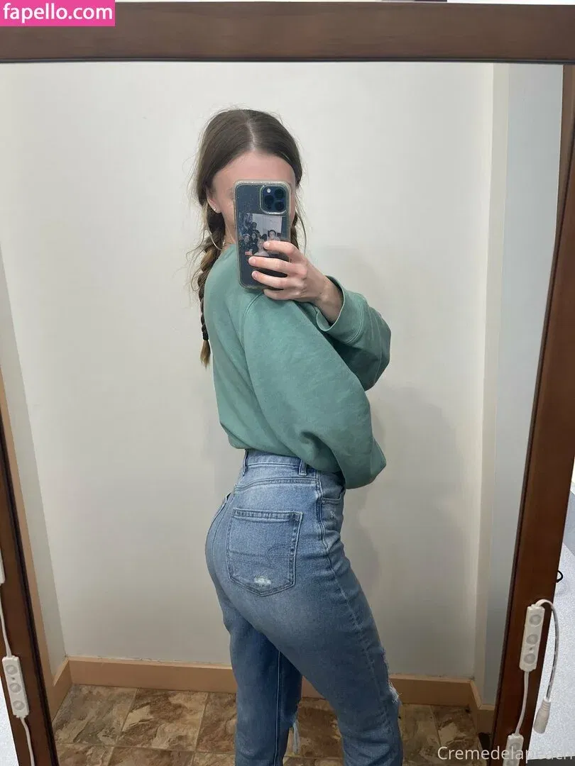 cremedelapeach Onlyfans Photo Gallery 