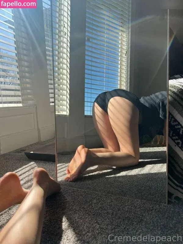 cremedelapeach Onlyfans Photo Gallery 