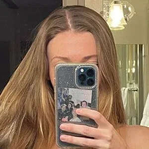 cremedelapeach Onlyfans Photo Gallery 