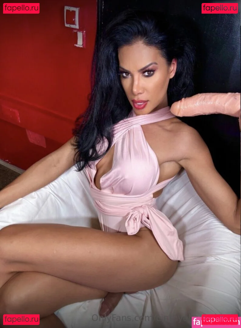 Cinthya Haykchaeli Onlyfans Photo Gallery 