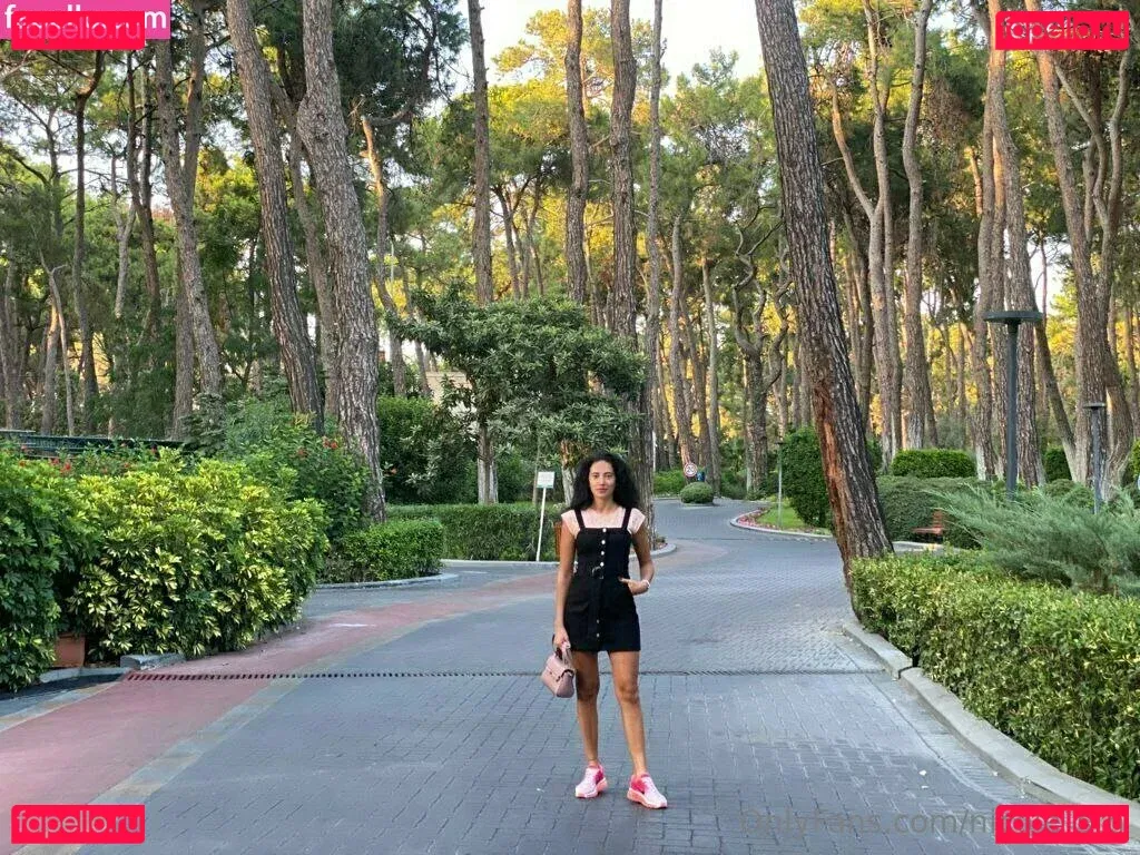 nicole_stn Onlyfans Photo Gallery 