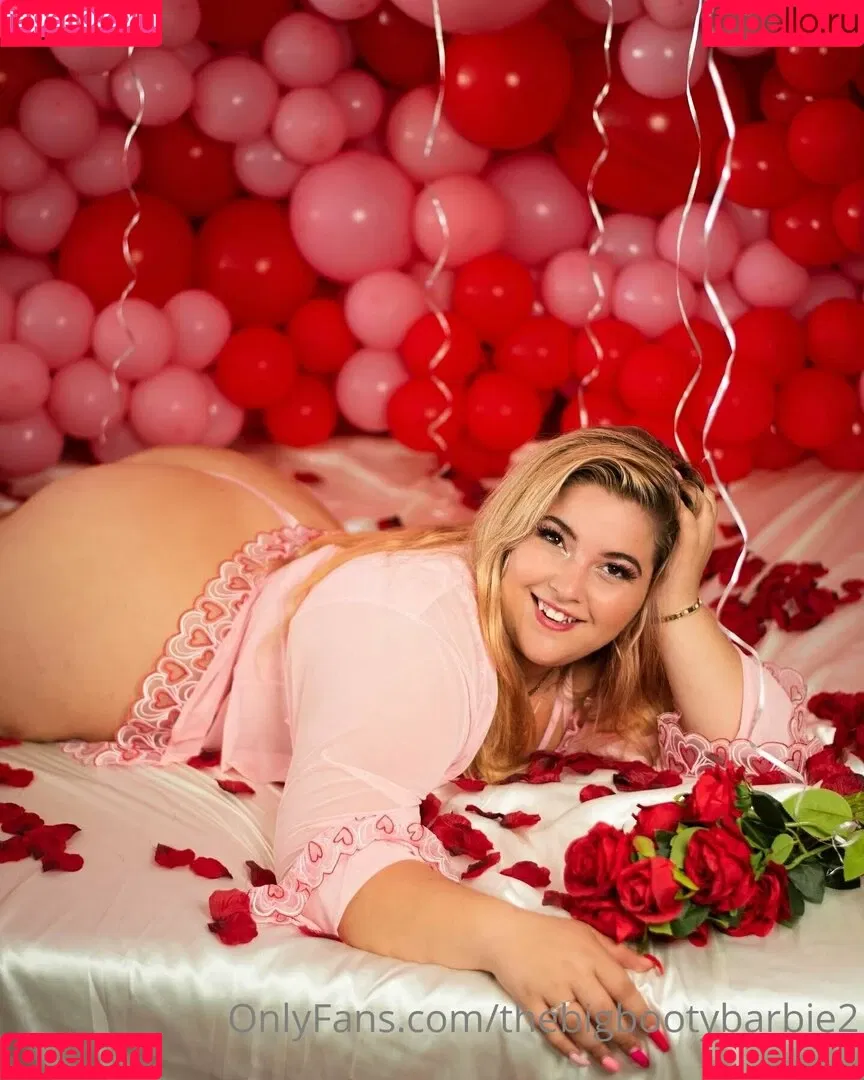 thebigbootybarbie2 Onlyfans Photo Gallery 