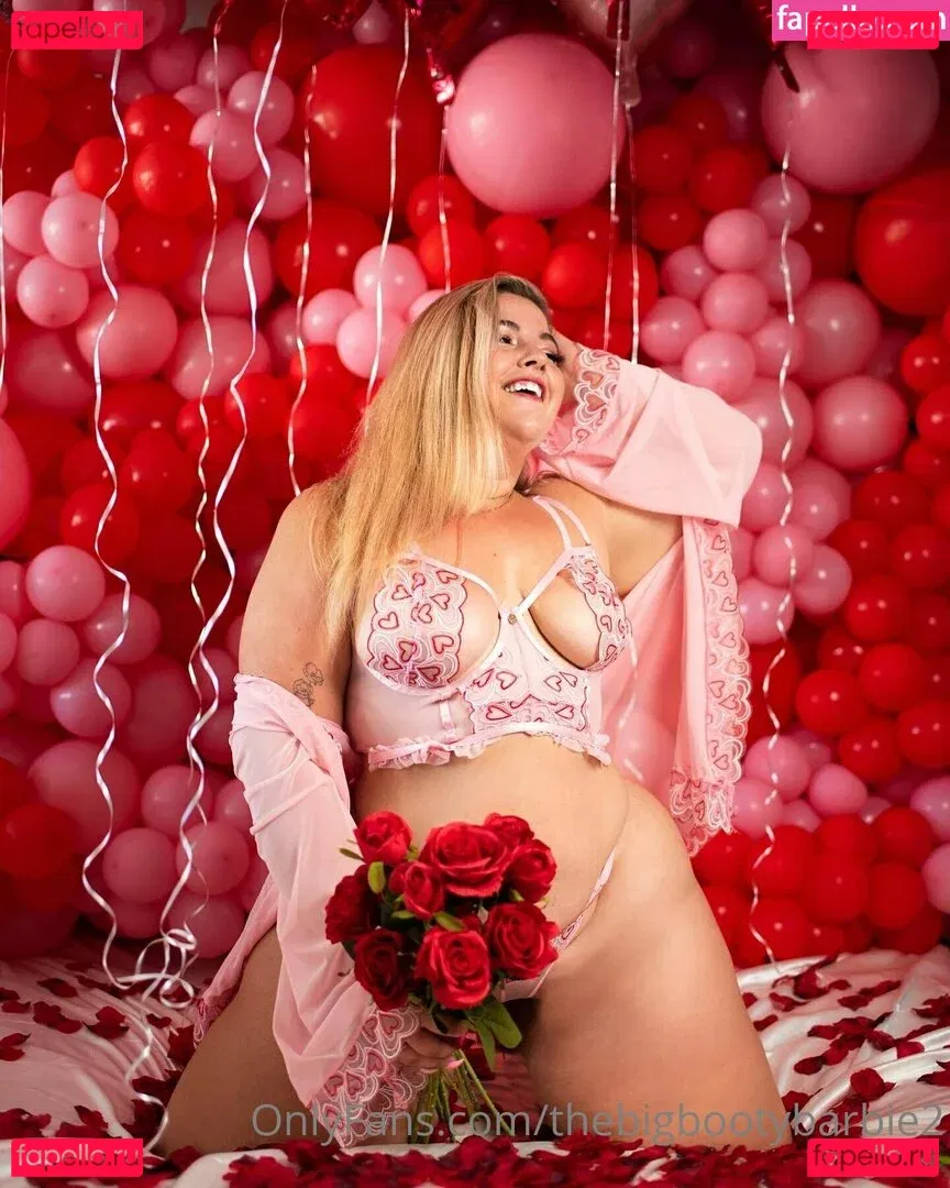 thebigbootybarbie2 Onlyfans Photo Gallery 