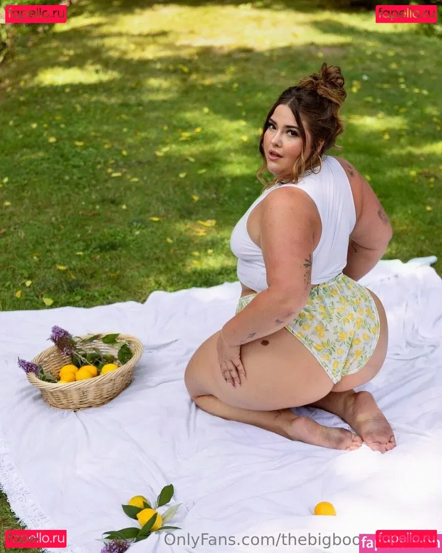 thebigbootybarbie2 Onlyfans Photo Gallery 