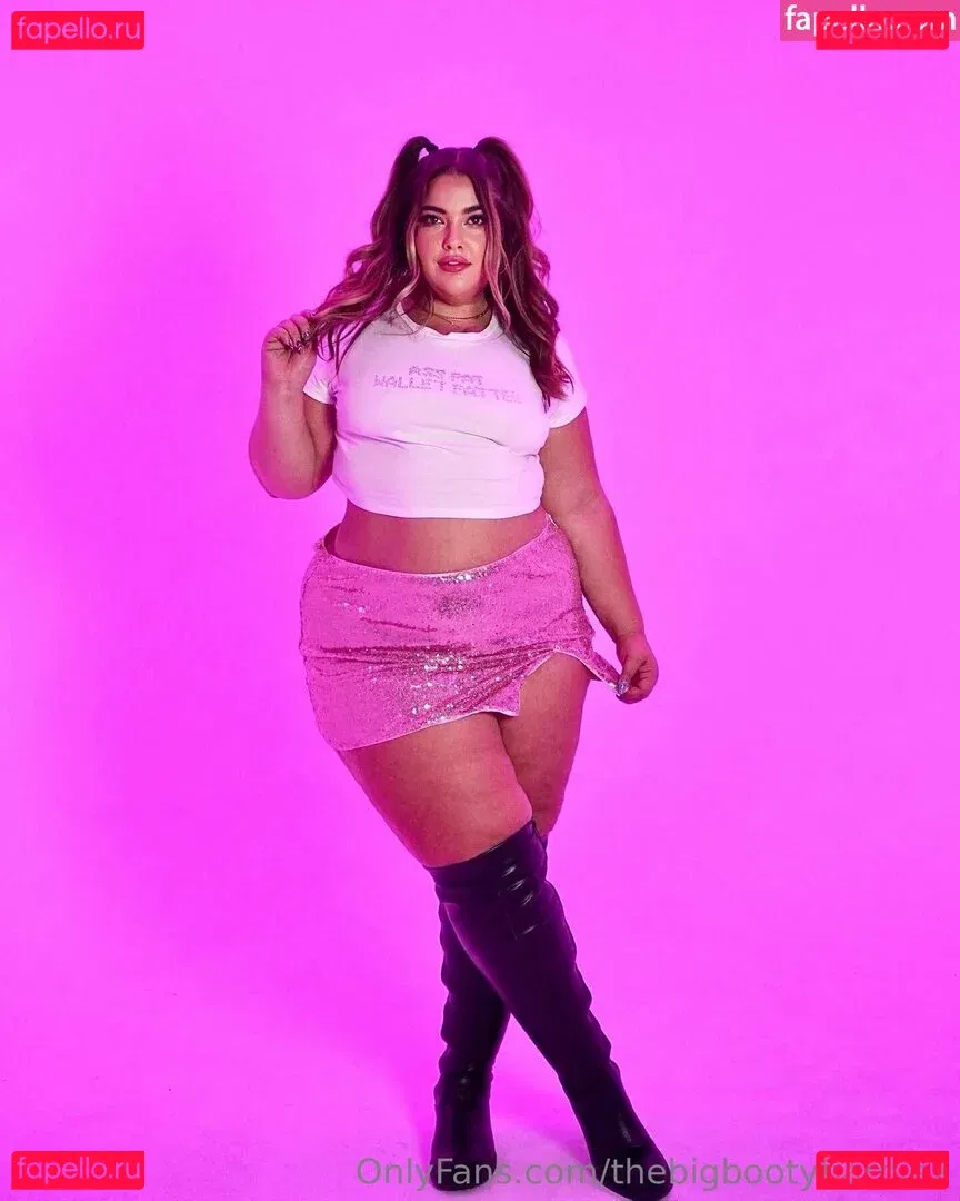 thebigbootybarbie2 Onlyfans Photo Gallery 