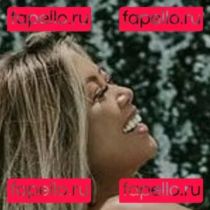 Liane V Onlyfans Photo Gallery 