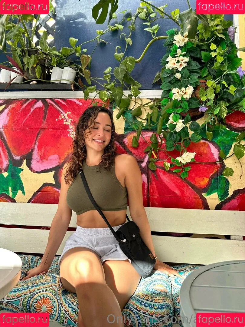 anacheri Onlyfans Photo Gallery 