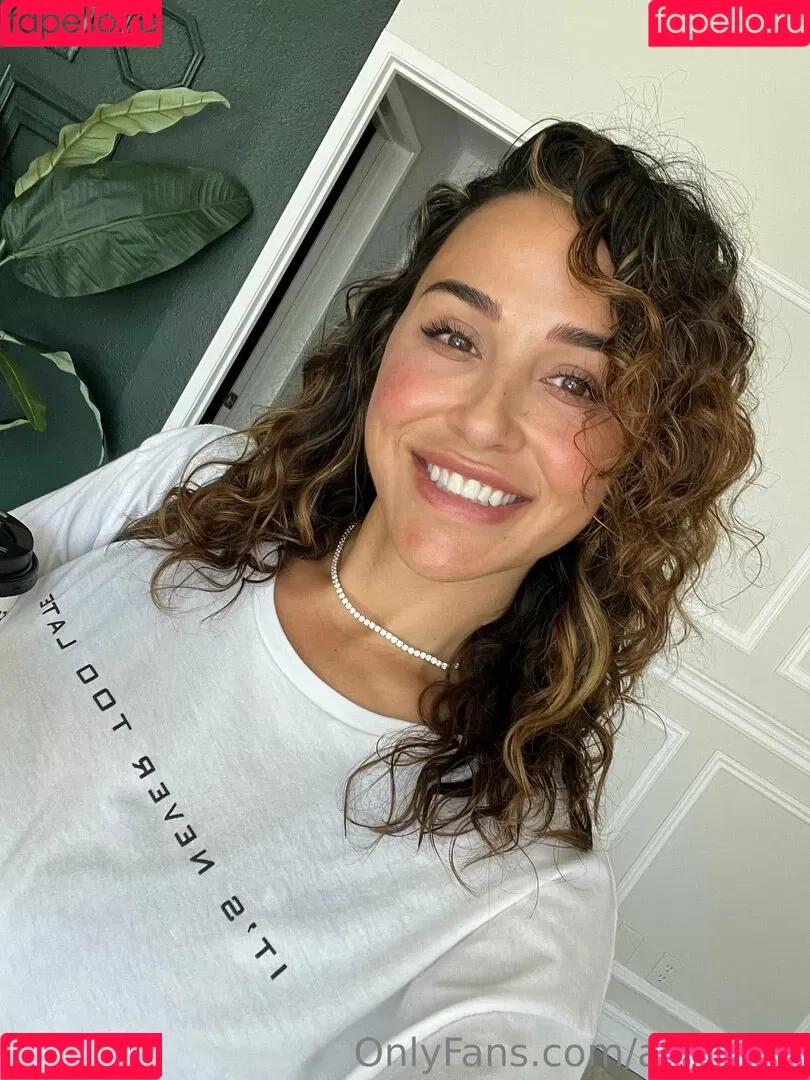 anacheri Onlyfans Photo Gallery 