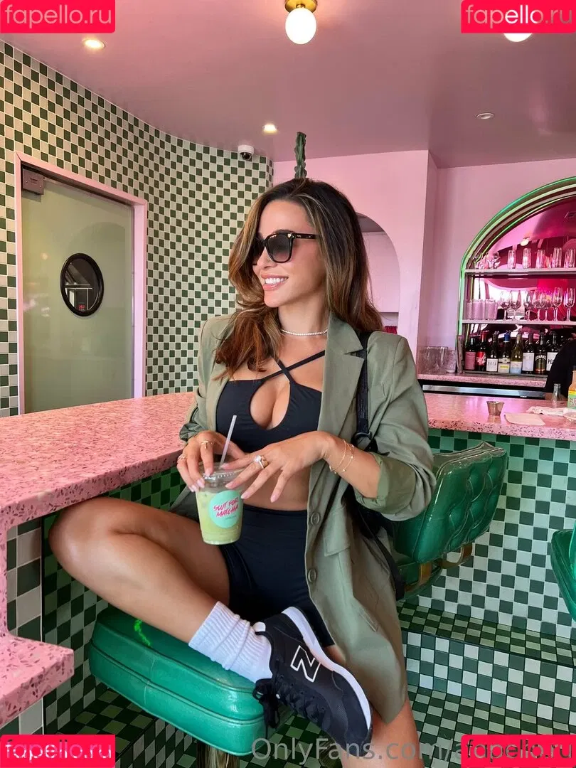 anacheri Onlyfans Photo Gallery 