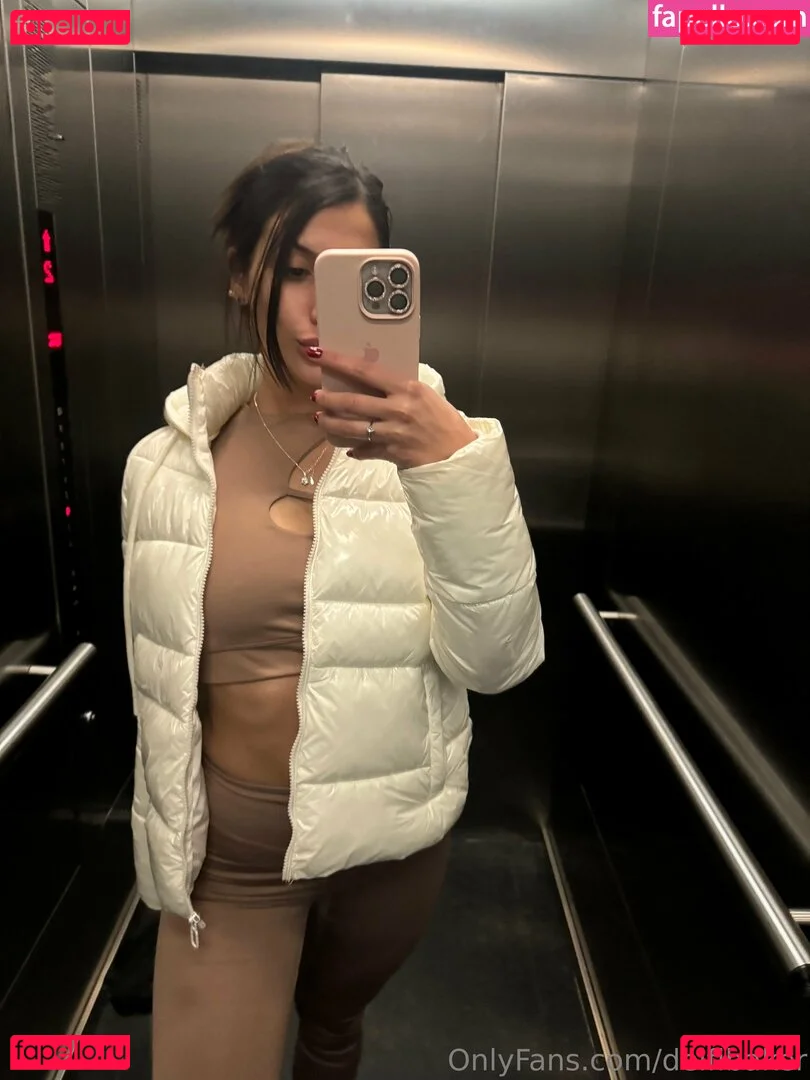 anacheri Onlyfans Photo Gallery 