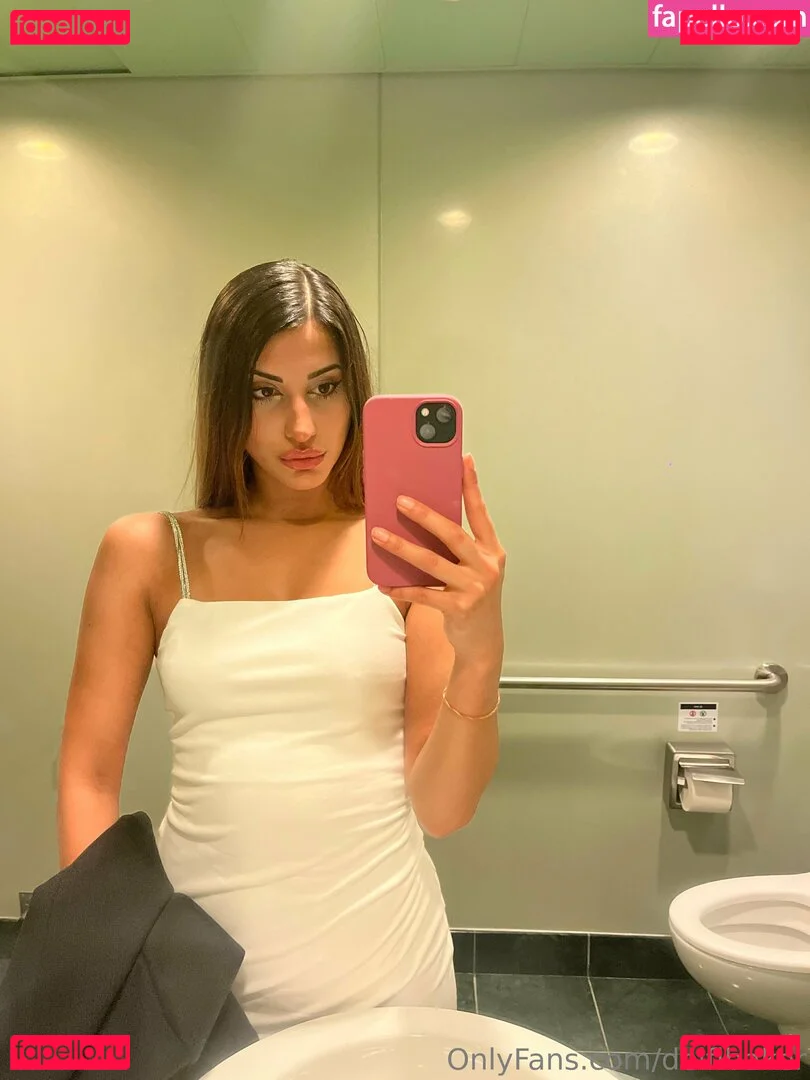 anacheri Onlyfans Photo Gallery 