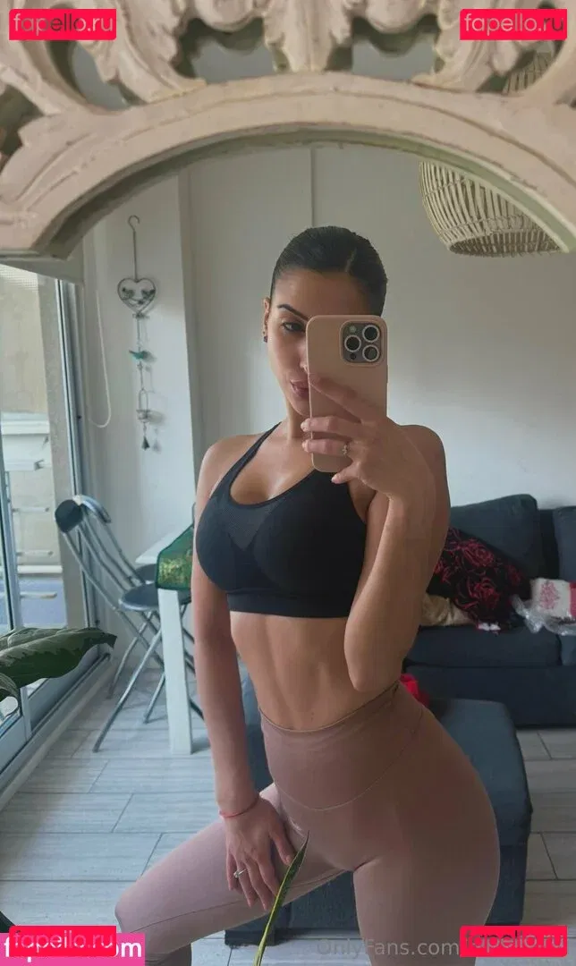 anacheri Onlyfans Photo Gallery 