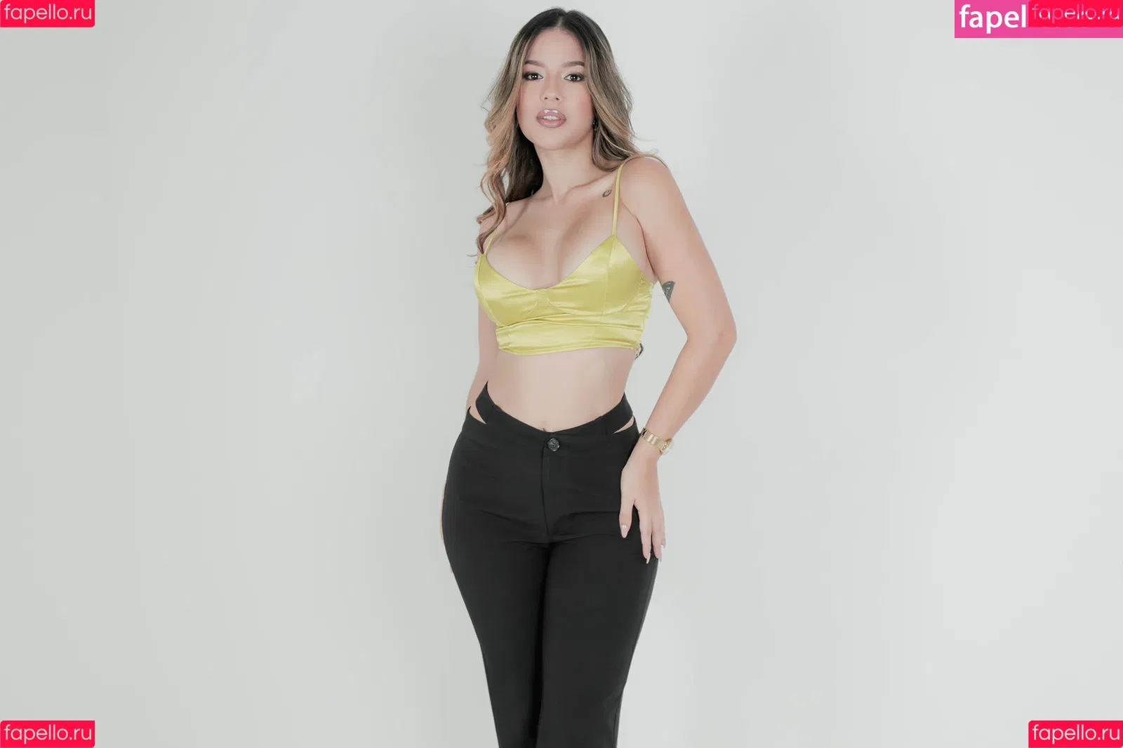 Abella Croft Onlyfans Photo Gallery 