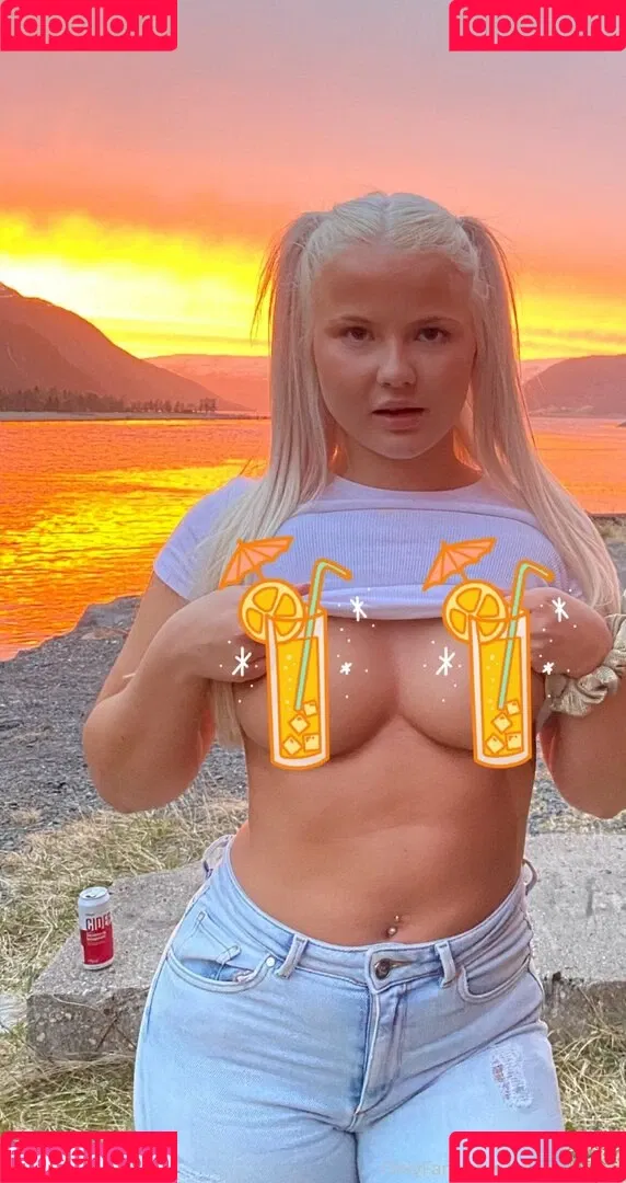 ninanyhagen Onlyfans Photo Gallery 