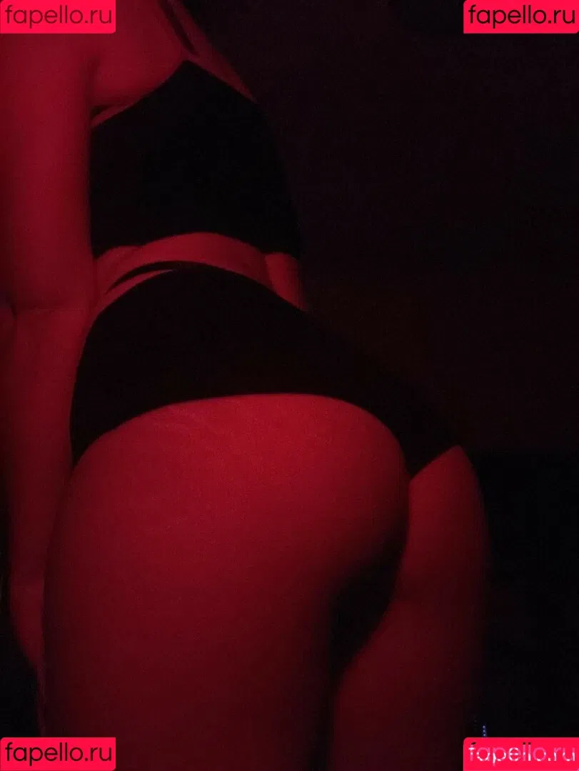 Maskedmouththrowaway U Onlyfans Photo Gallery 