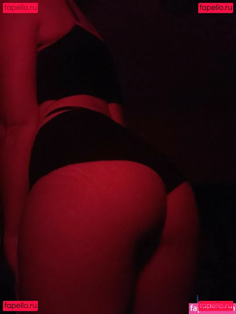 Maskedmouththrowaway U Onlyfans Photo Gallery 