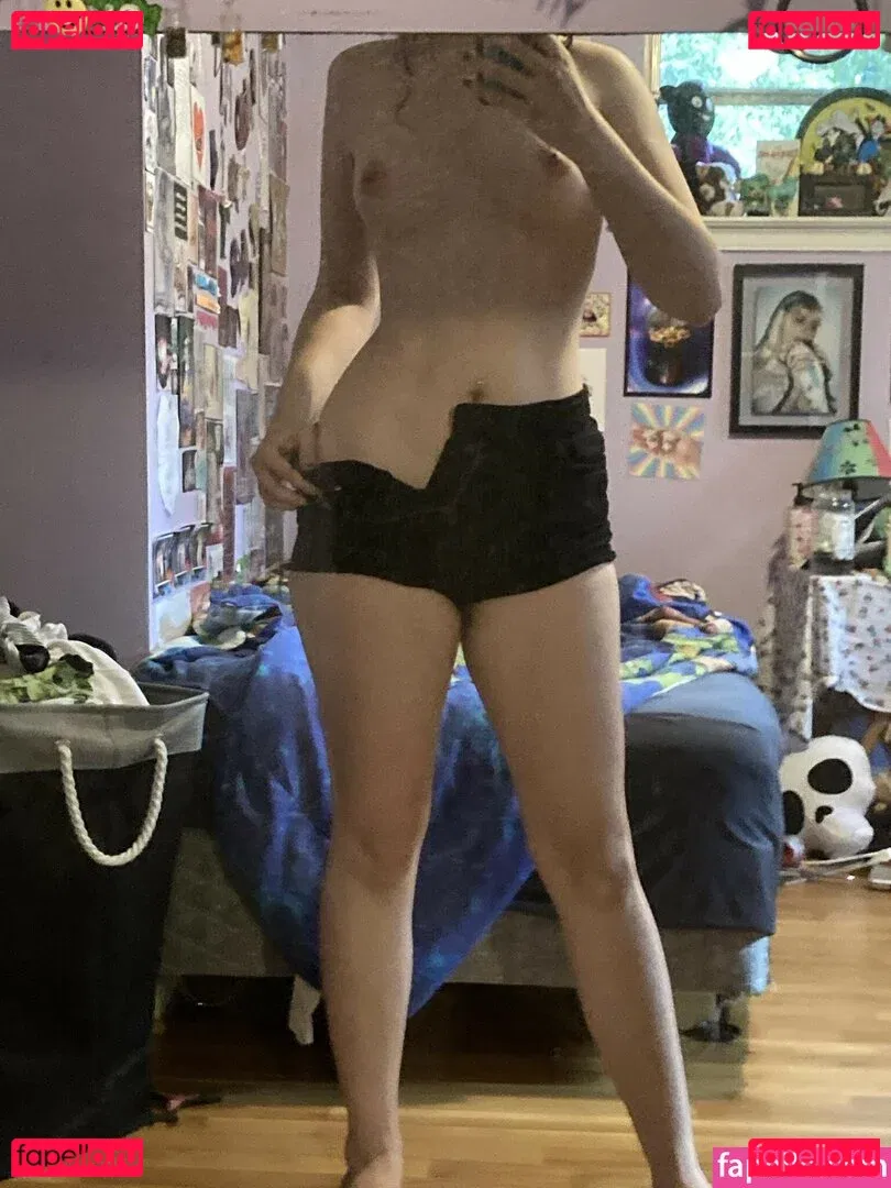 Maskedmouththrowaway U Onlyfans Photo Gallery 