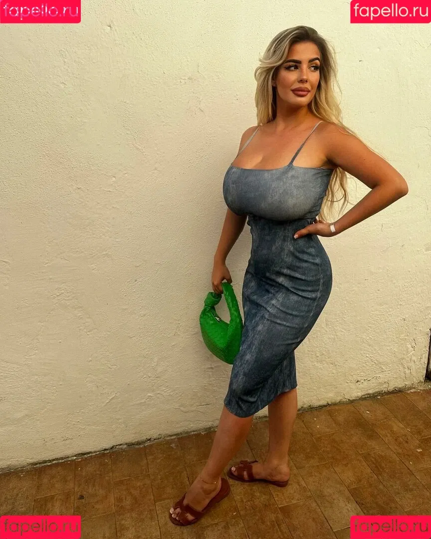 Valentina Di Rocco Onlyfans Photo Gallery 