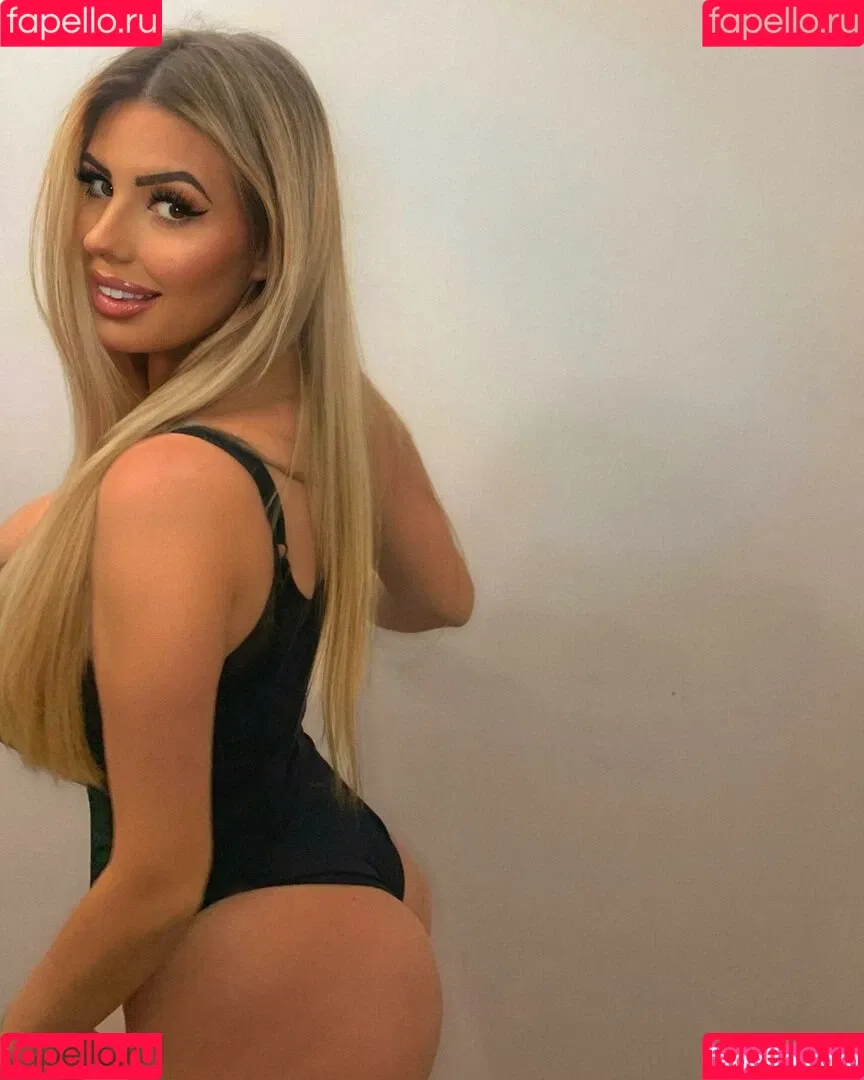 Valentina Di Rocco Onlyfans Photo Gallery 