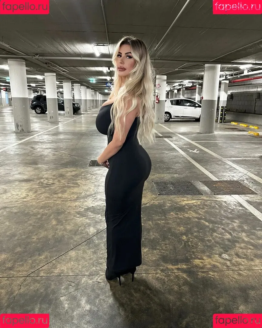 Valentina Di Rocco Onlyfans Photo Gallery 