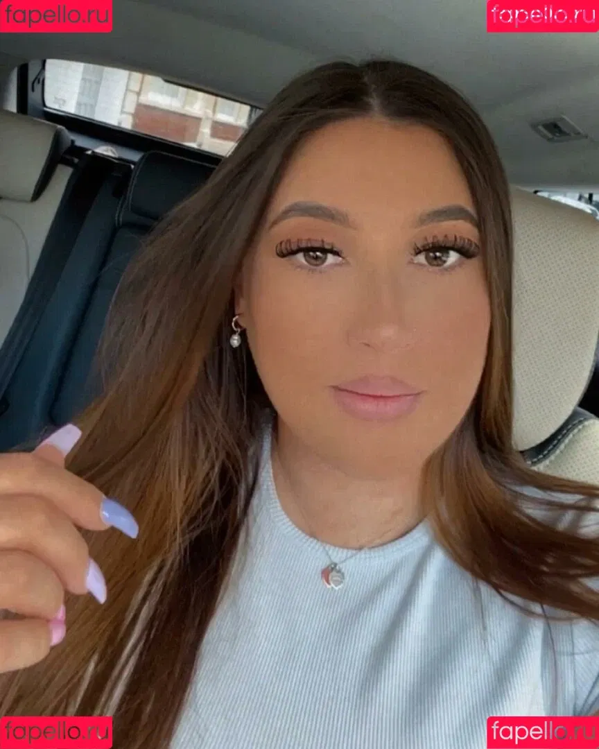 The Blue Dress Girl Onlyfans Photo Gallery 