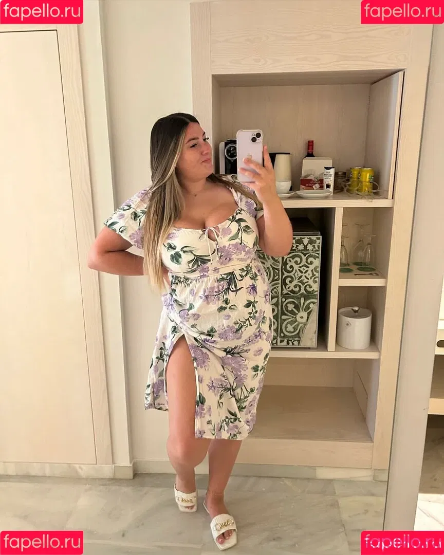The Blue Dress Girl Onlyfans Photo Gallery 