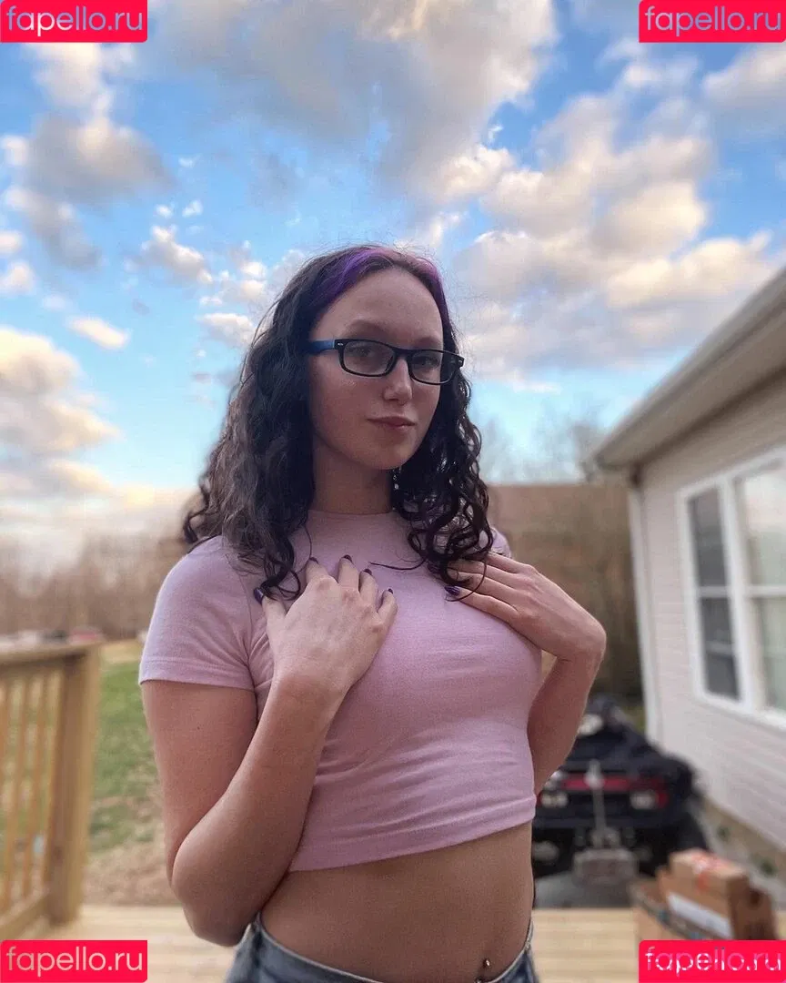 MuscleMommy002 Onlyfans Photo Gallery 