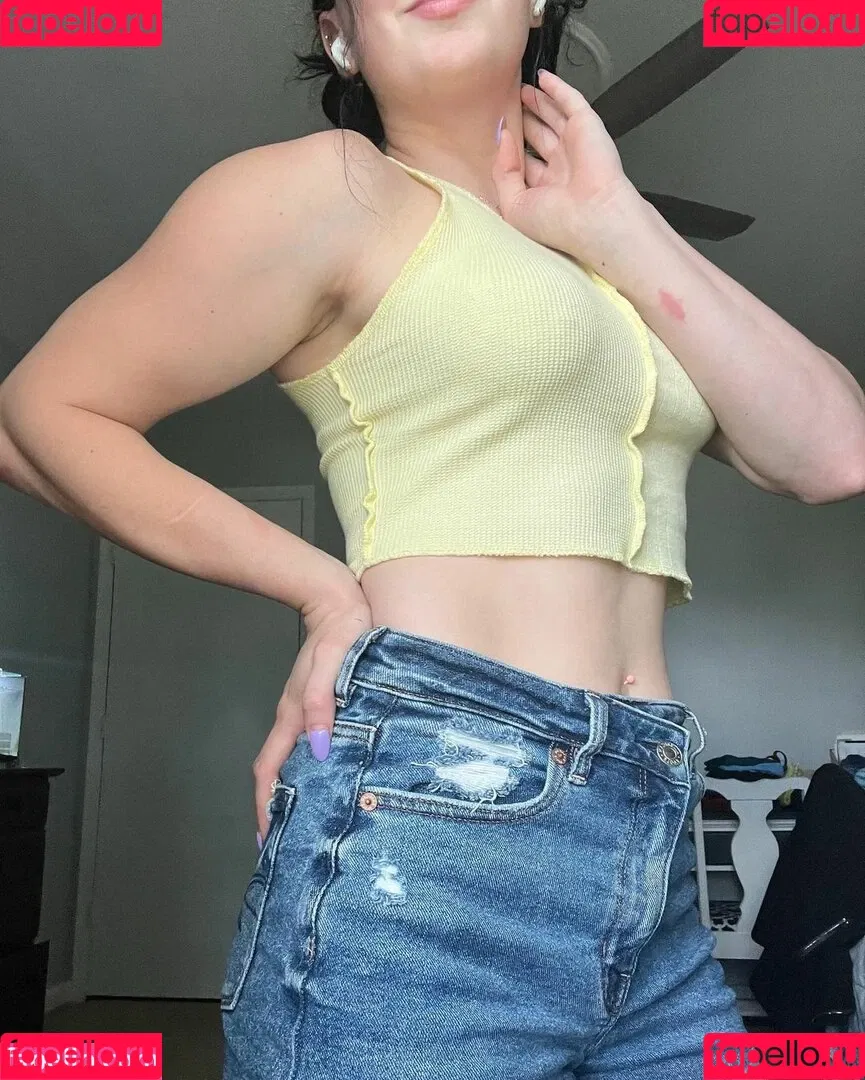 MuscleMommy002 Onlyfans Photo Gallery 