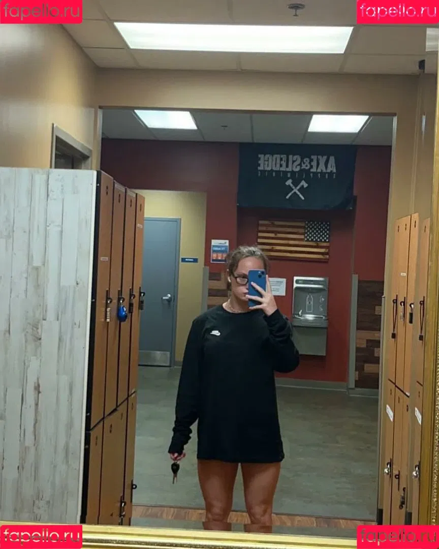 MuscleMommy002 Onlyfans Photo Gallery 