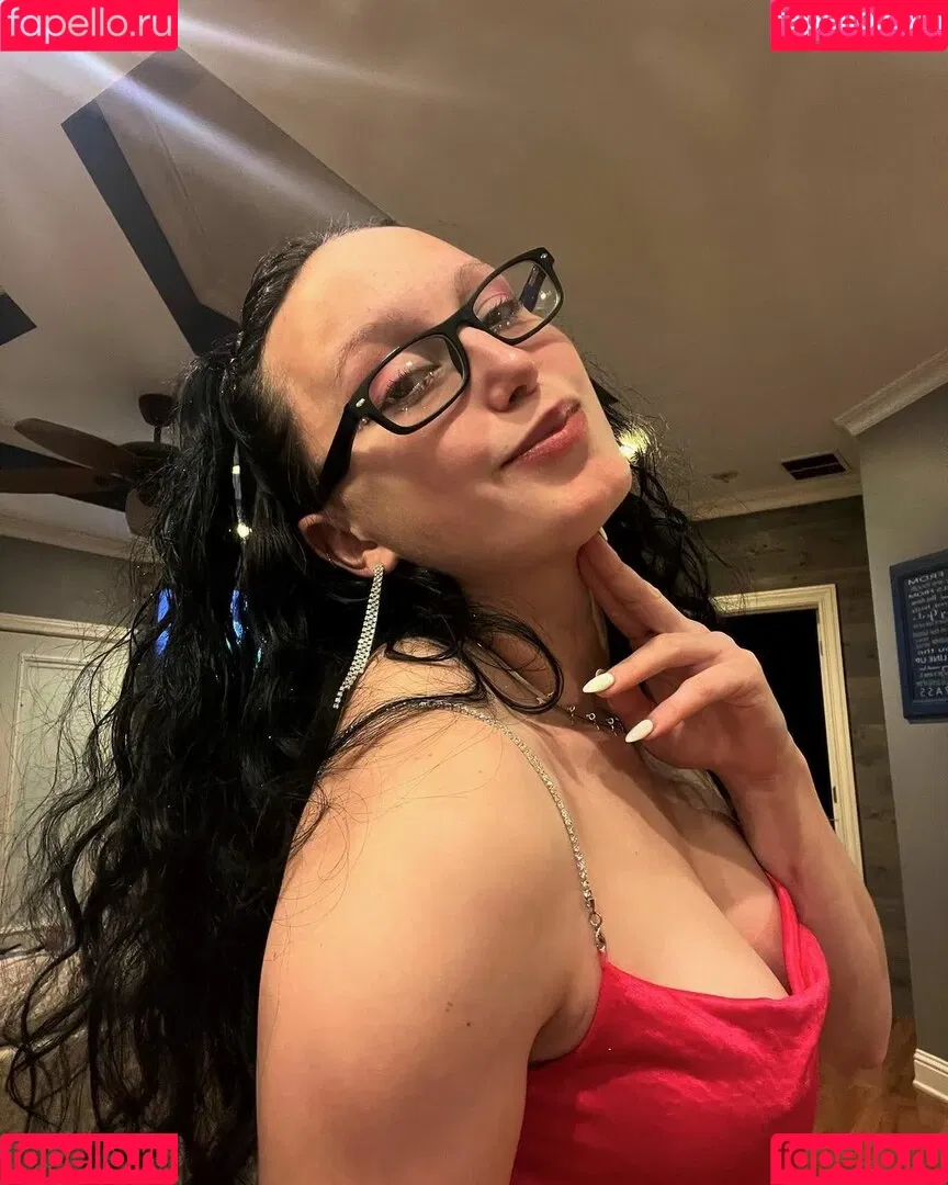 MuscleMommy002 Onlyfans Photo Gallery 