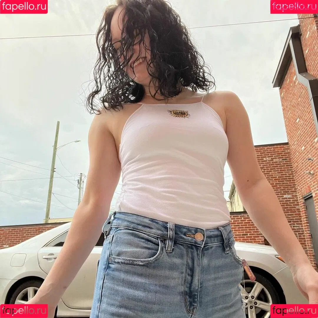 MuscleMommy002 Onlyfans Photo Gallery 