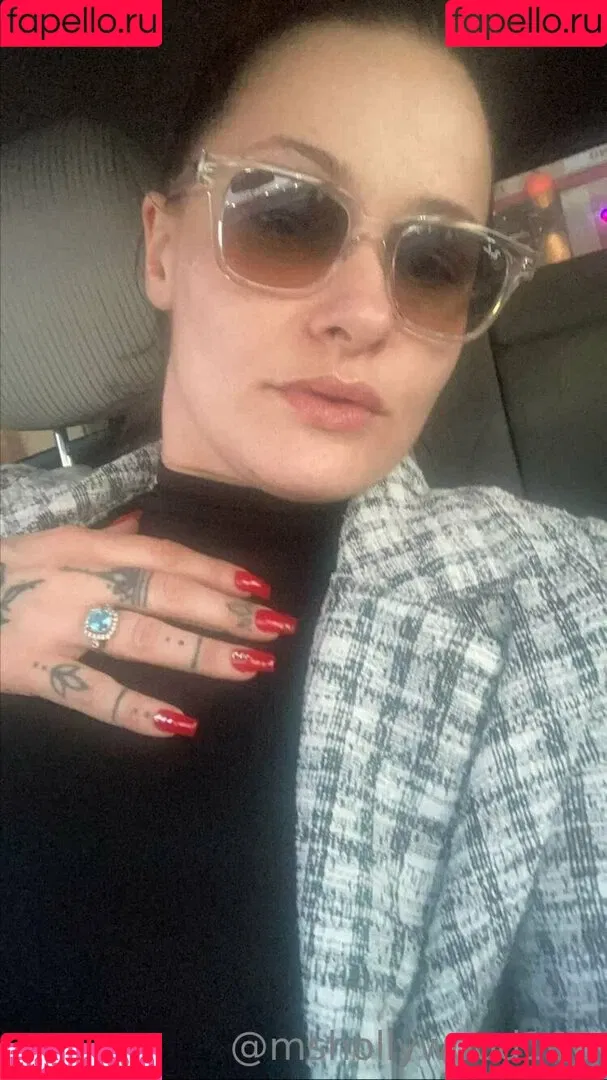 mshollywood100free Onlyfans Photo Gallery 