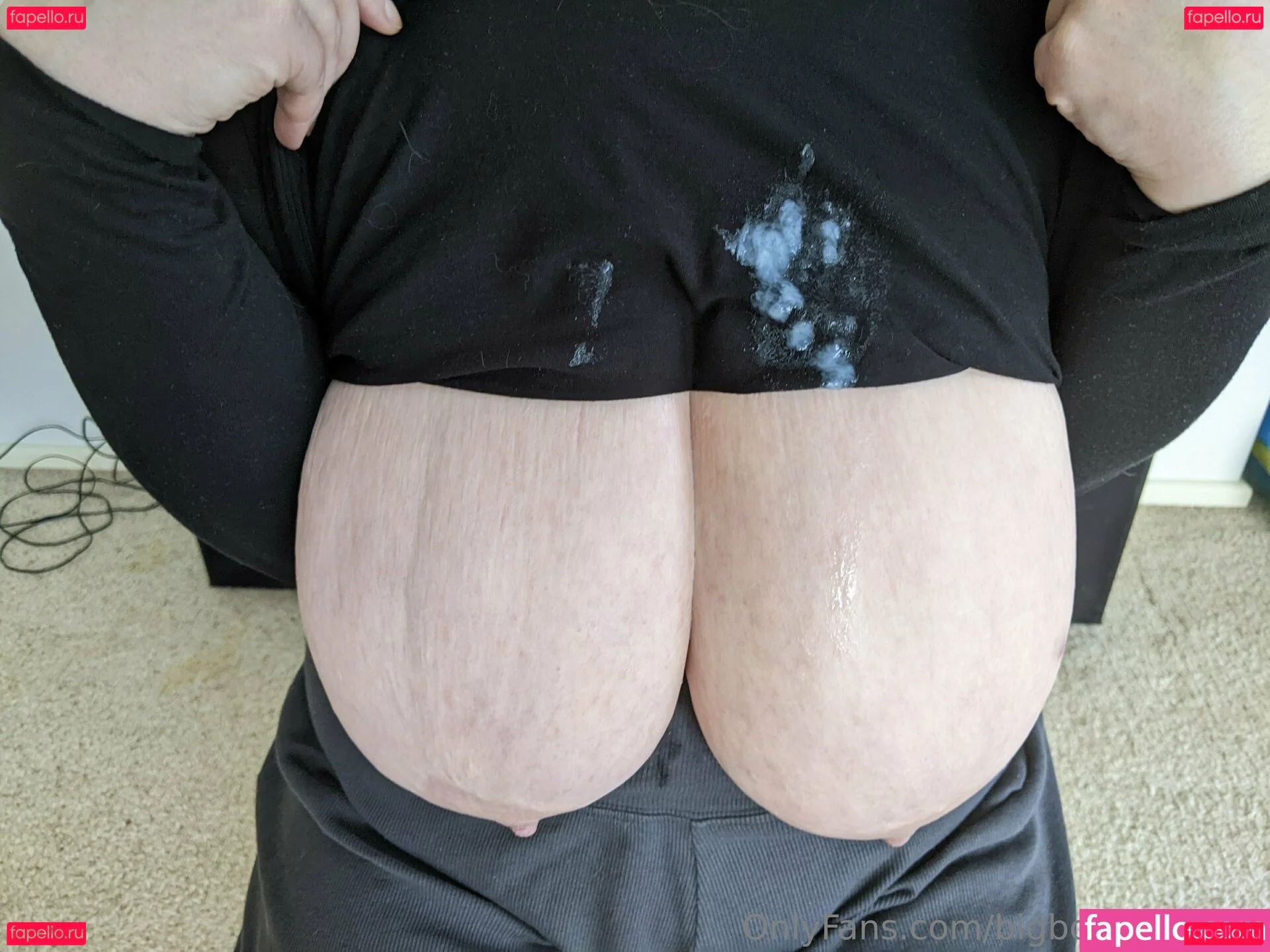 bigboobscouple Onlyfans Photo Gallery 