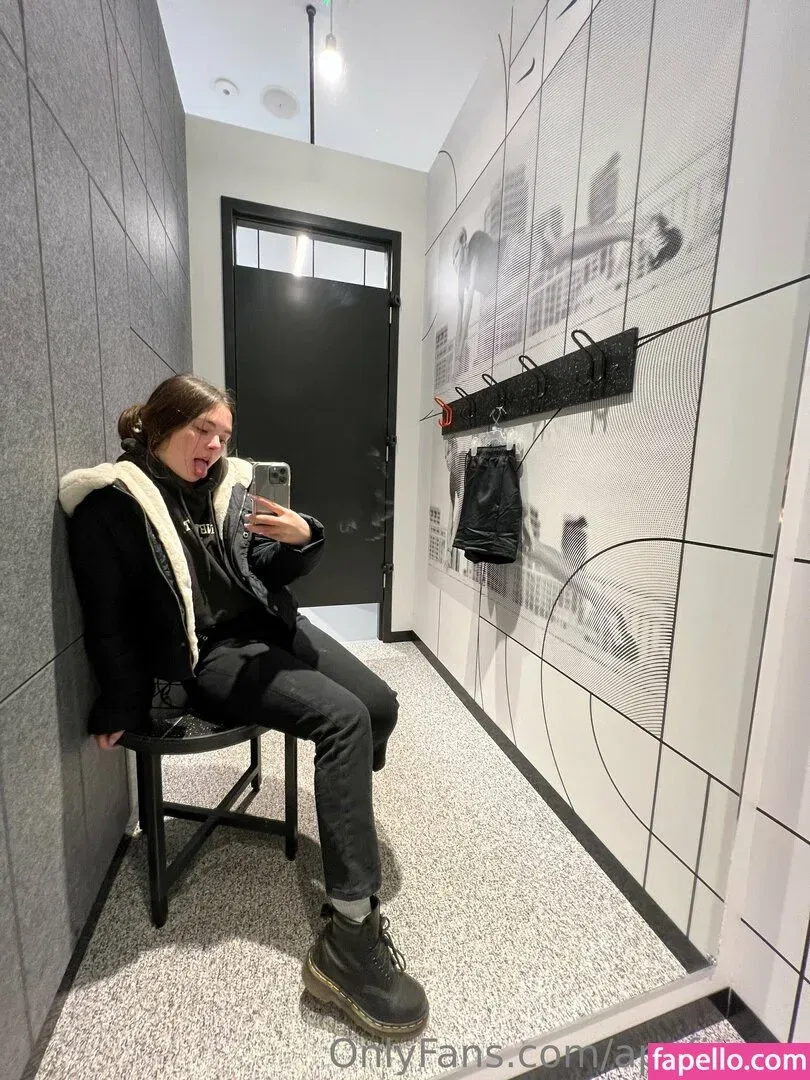 Apofigeaa Onlyfans Photo Gallery 