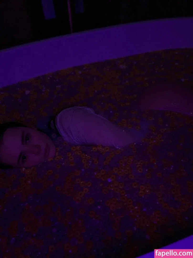 Apofigeaa Onlyfans Photo Gallery 