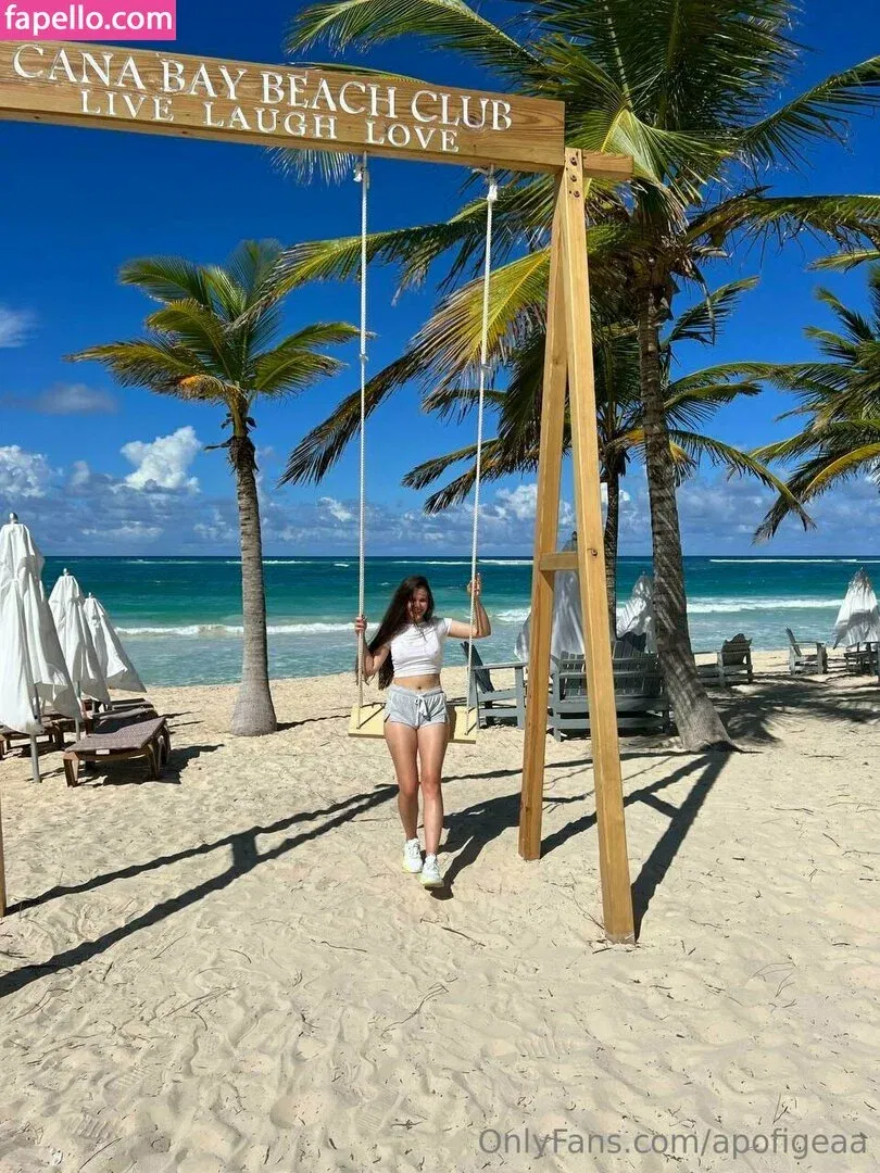 Apofigeaa Onlyfans Photo Gallery 