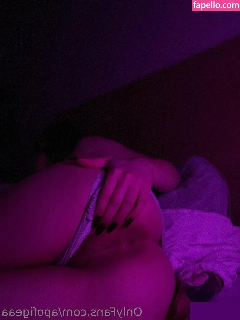 Apofigeaa Onlyfans Photo Gallery 