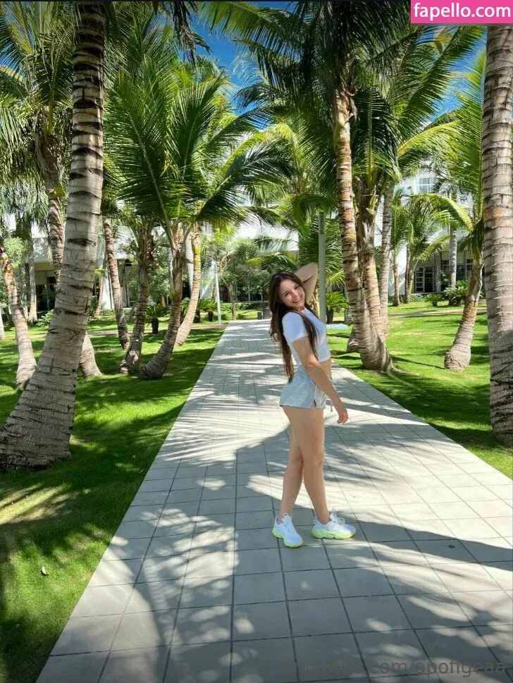 Apofigeaa Onlyfans Photo Gallery 