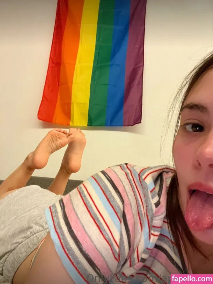 Apofigeaa Onlyfans Photo Gallery 