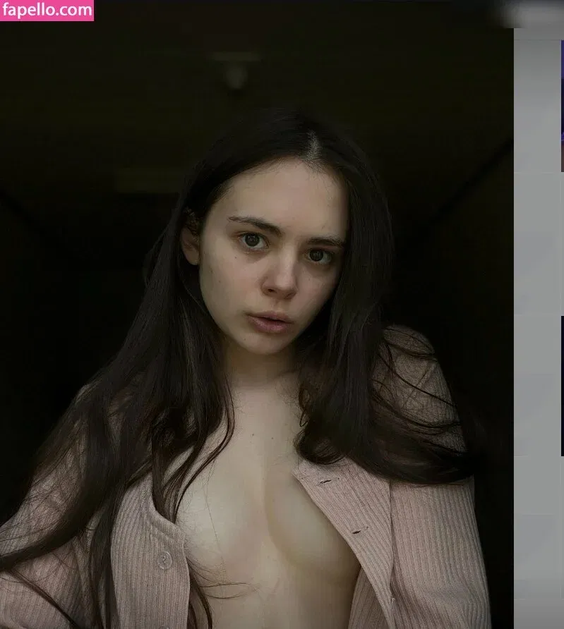 Apofigeaa Onlyfans Photo Gallery 