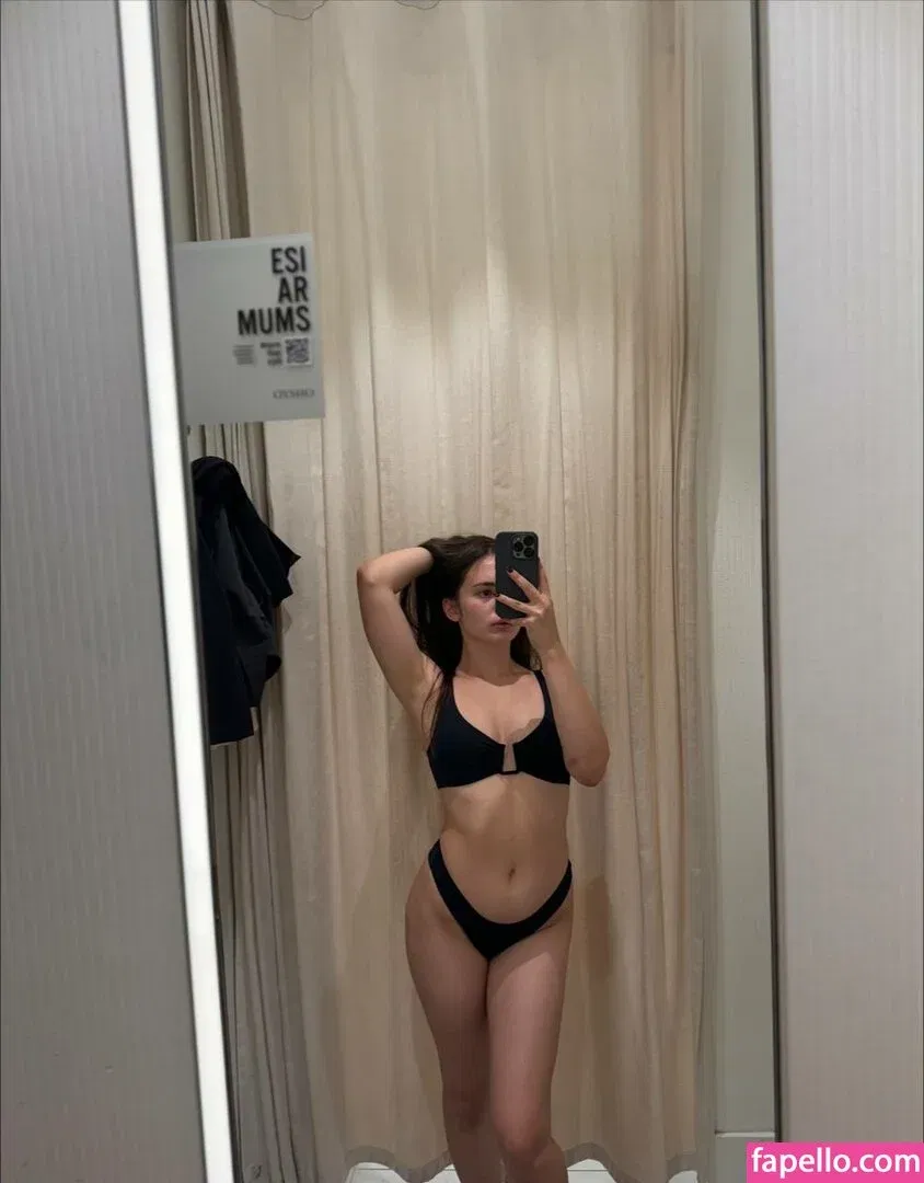 Apofigeaa Onlyfans Photo Gallery 