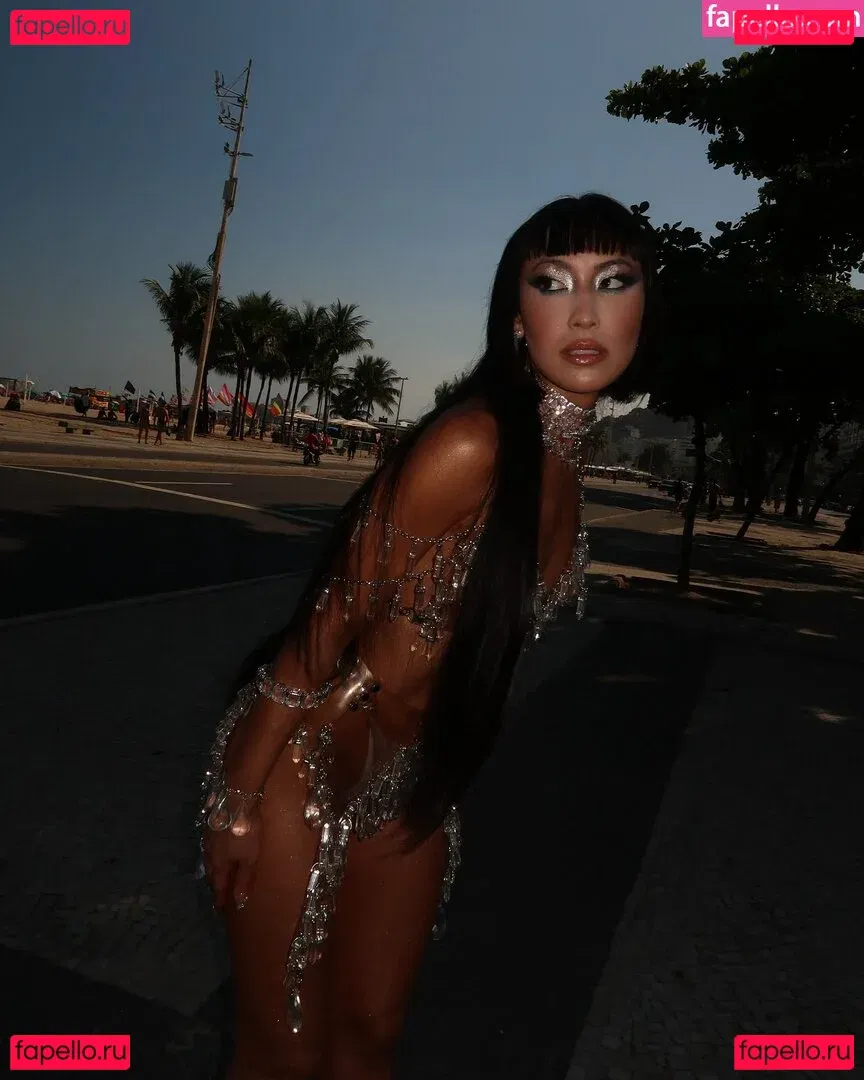 Ana Hikari Onlyfans Photo Gallery 