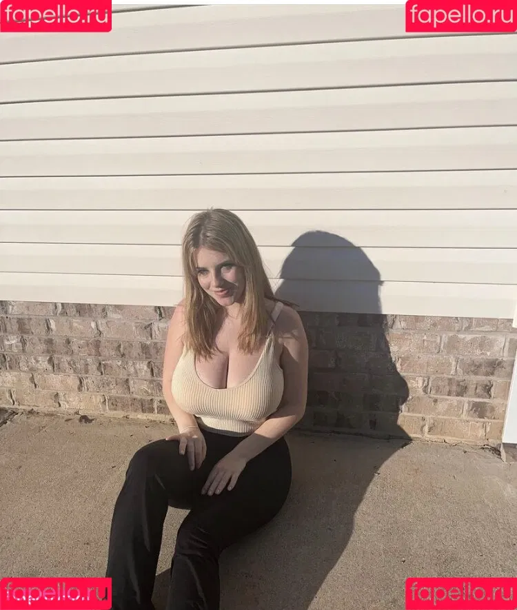 Haley Z Onlyfans Photo Gallery 