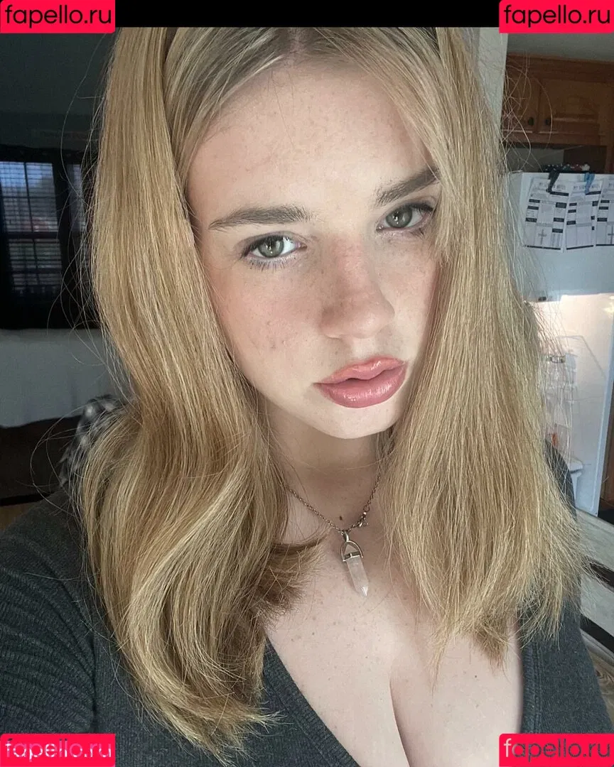 Haley Z Onlyfans Photo Gallery 