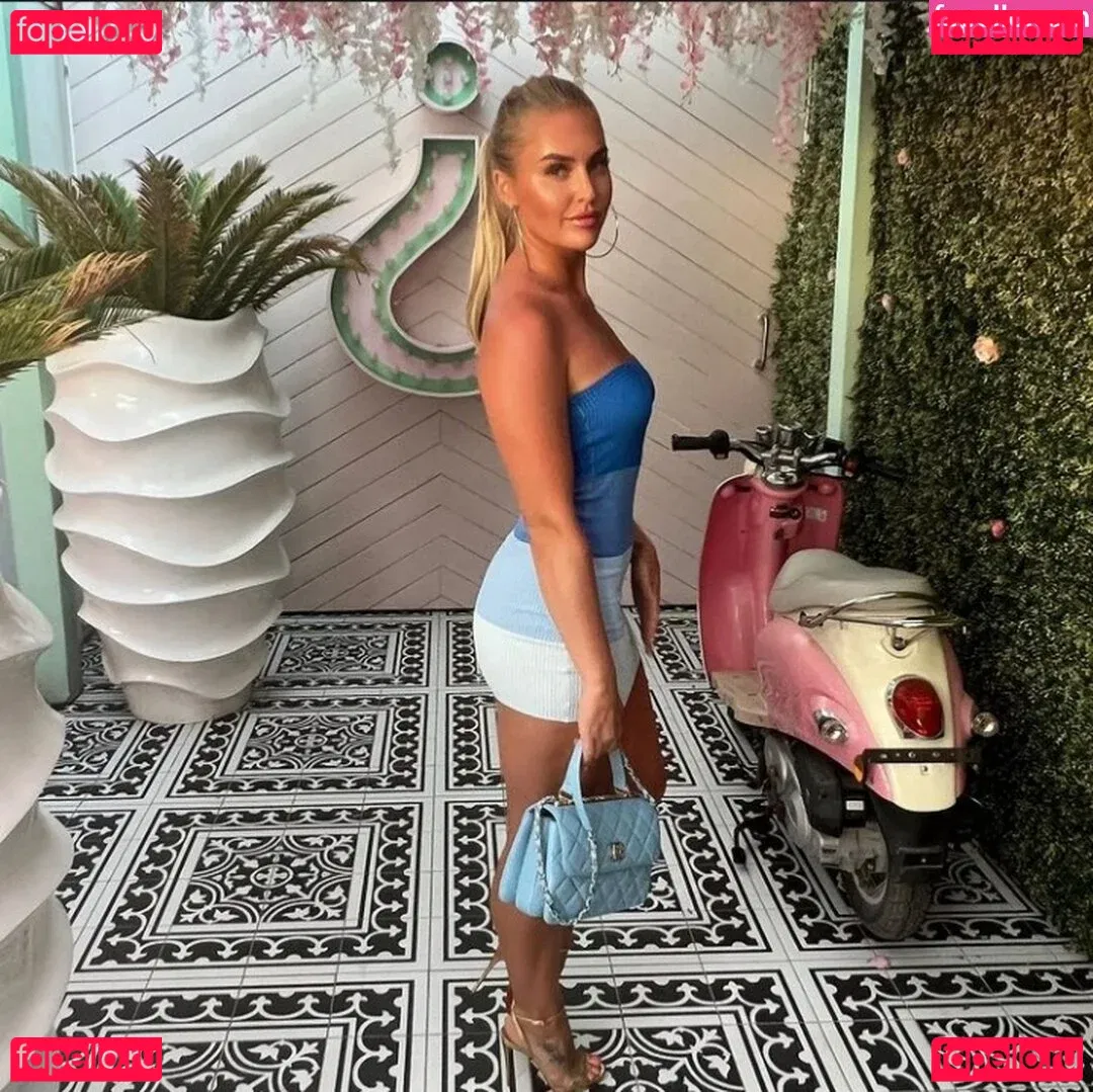 Haley Z Onlyfans Photo Gallery 