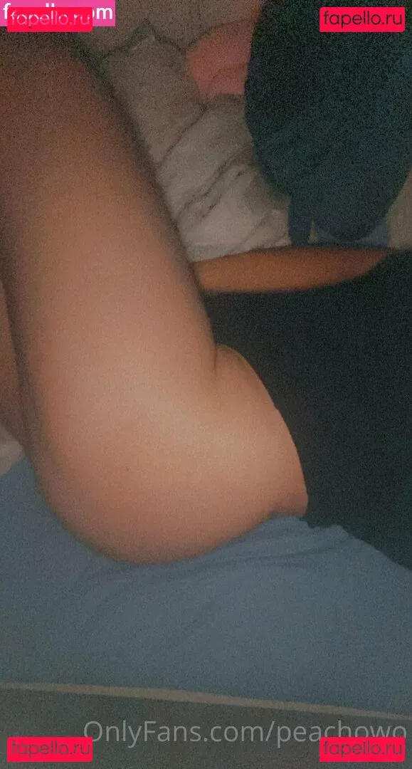 peachowo Onlyfans Photo Gallery 
